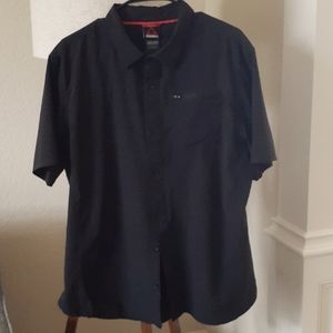 Men's Large short sleeve shirt